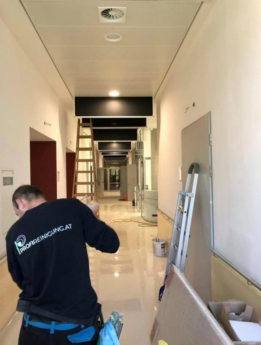 Innenraumpflege durch die Firma Gebäudereinigung Miomir Prcaic